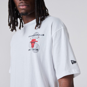 Kratka majica New Era NBA Chicago Bulls Basketball Graphic ''White''