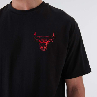 Kratka majica New Era NBA Chicago Bulls Metallic Logo ''Black''