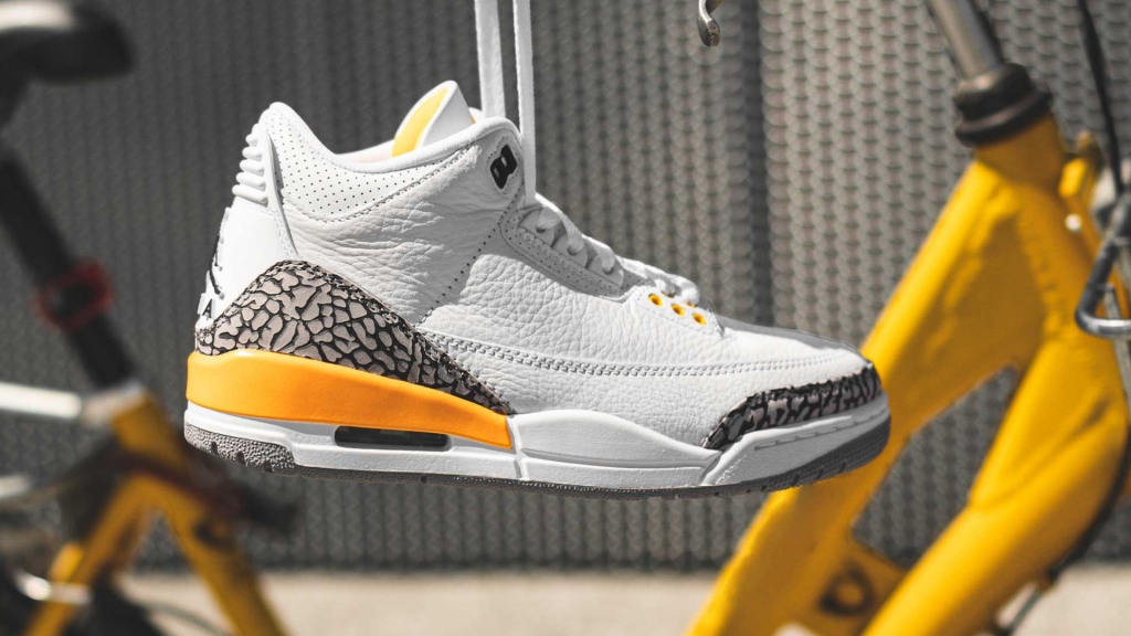 Air Jordan 3 Laser Orange